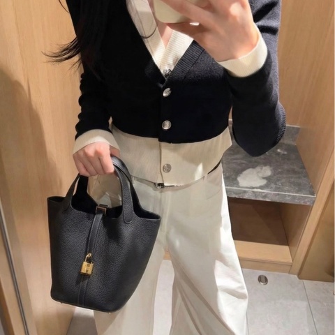 Hermes/愛馬仕  黑金picotin菜籃子18牛皮手提包
