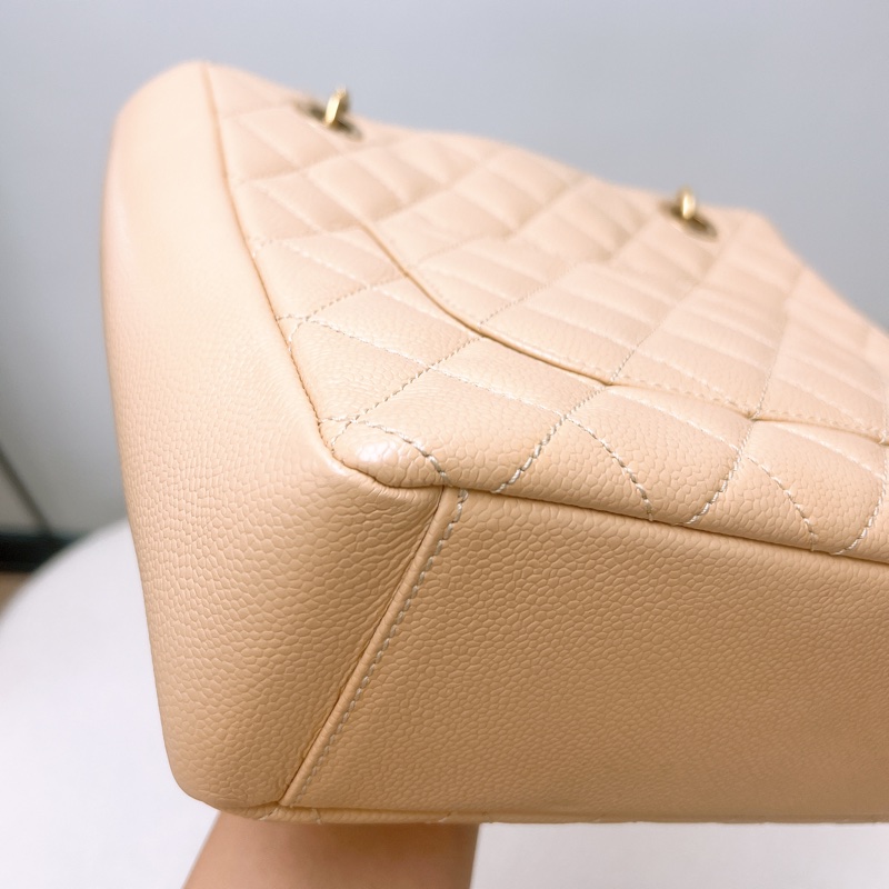 Chanel PST 奶茶牛皮托特包-7