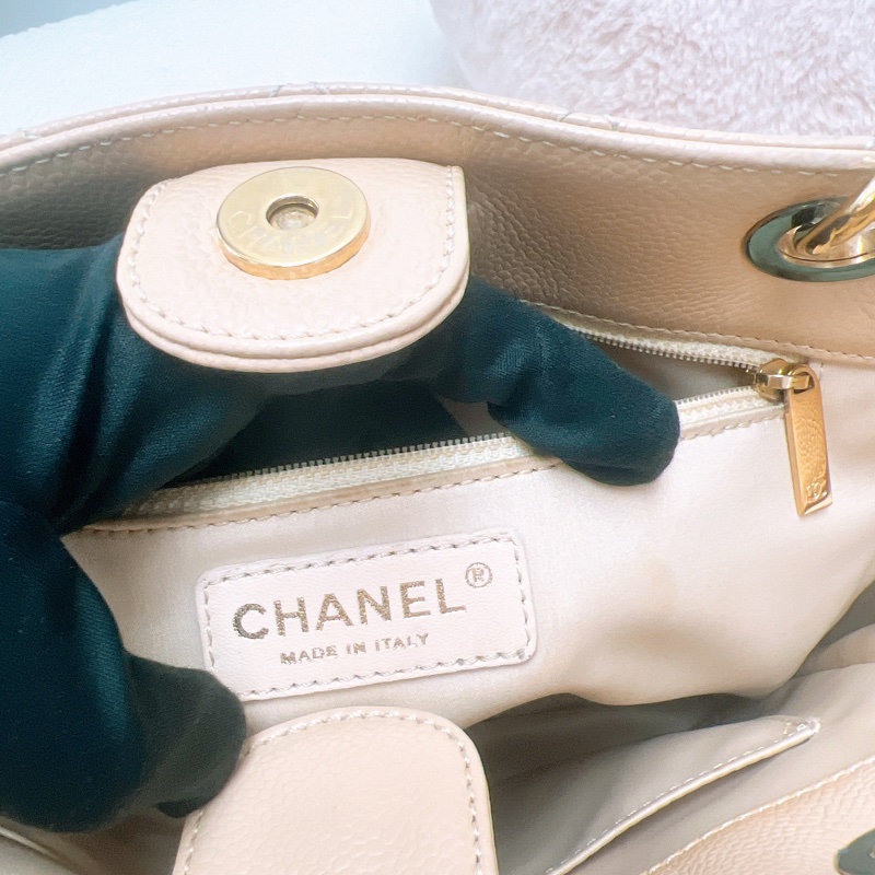 Chanel PST 奶茶牛皮托特包-16