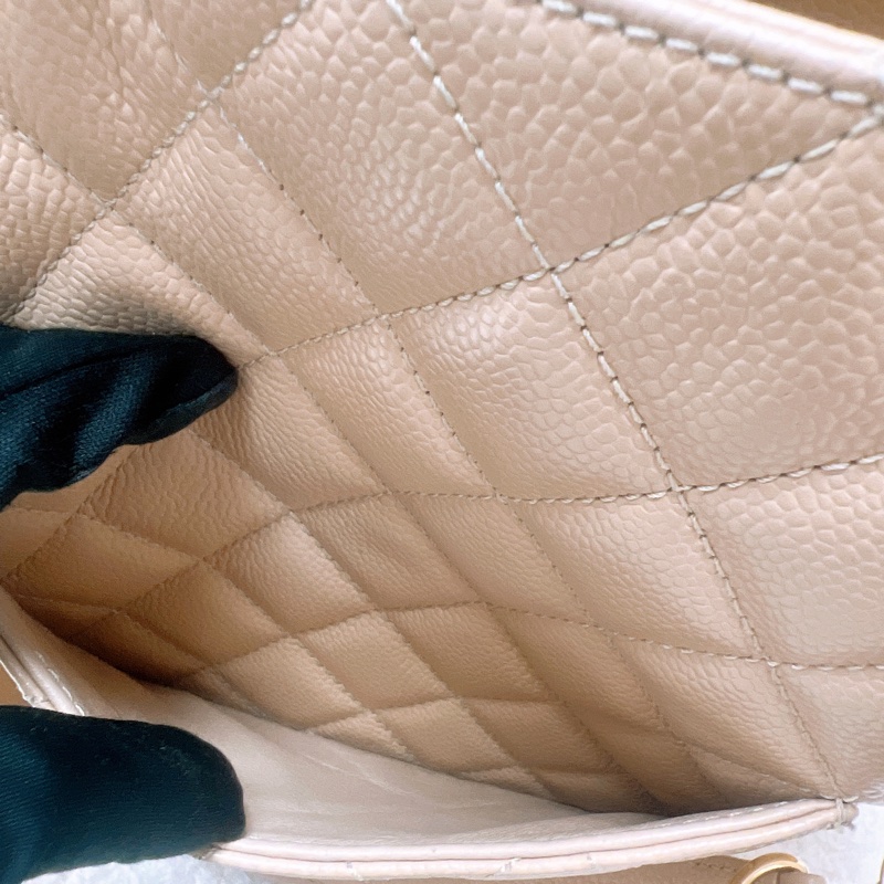 Chanel PST 奶茶牛皮托特包-18