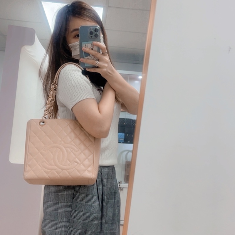 Chanel PST 奶茶牛皮托特包-19