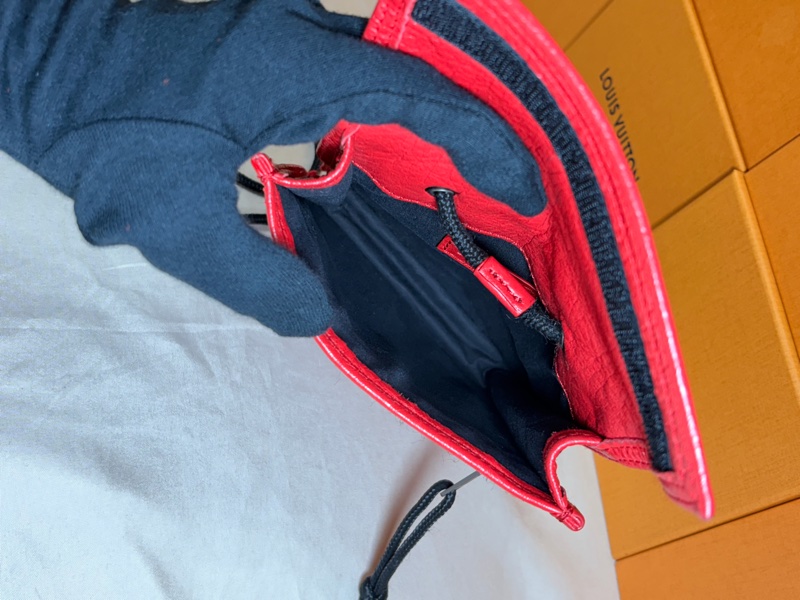 ‼️全台最甜 Balenciaga 巴黎世家 紅皮革 肩背斜背包/手機包-5