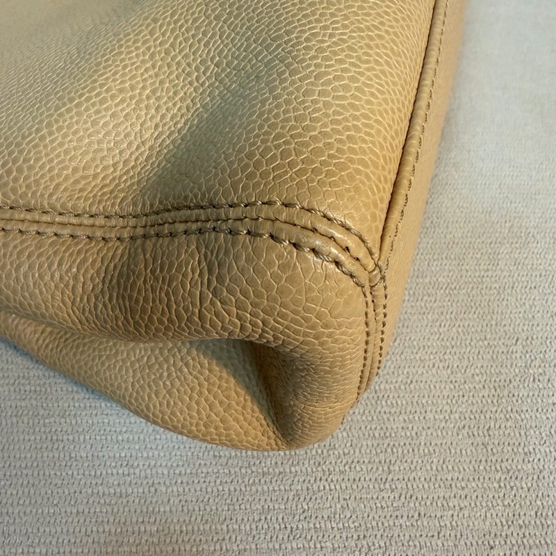 Chanel 香奈兒 vintage 奶茶手提包 金色皮穿鏈 30*23*8-12