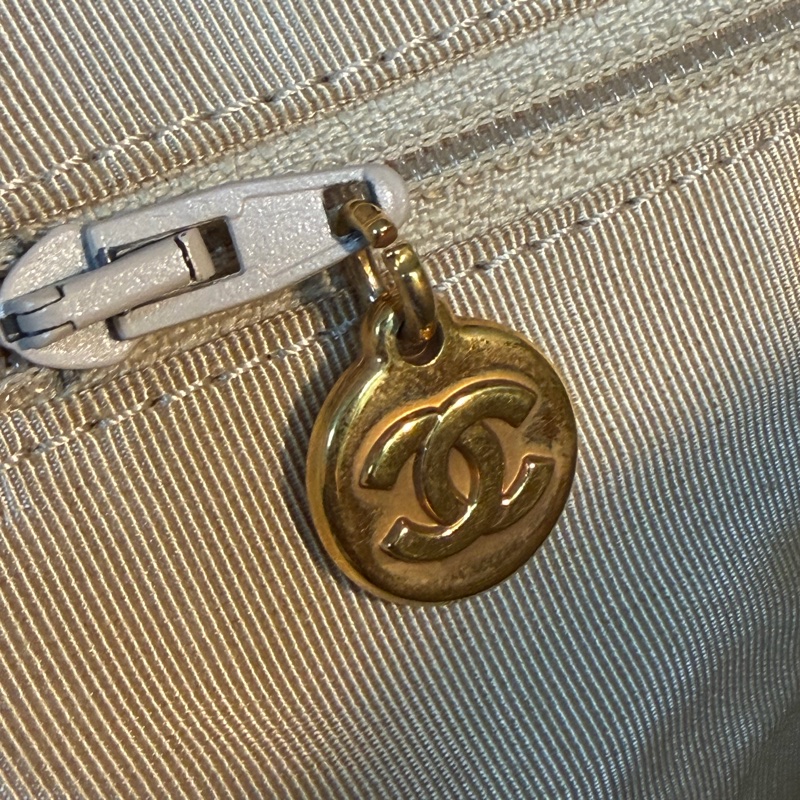 Chanel 香奈兒 vintage 奶茶手提包 金色皮穿鏈 30*23*8-21