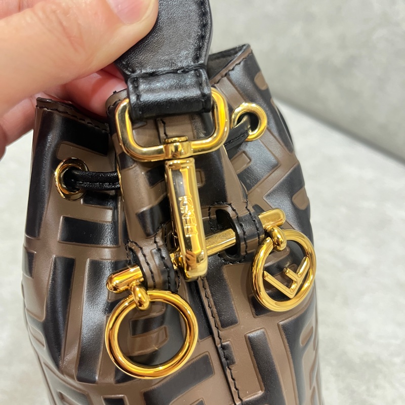 FENDI Mon Tresor 芬迪迷你水桶手提包-10