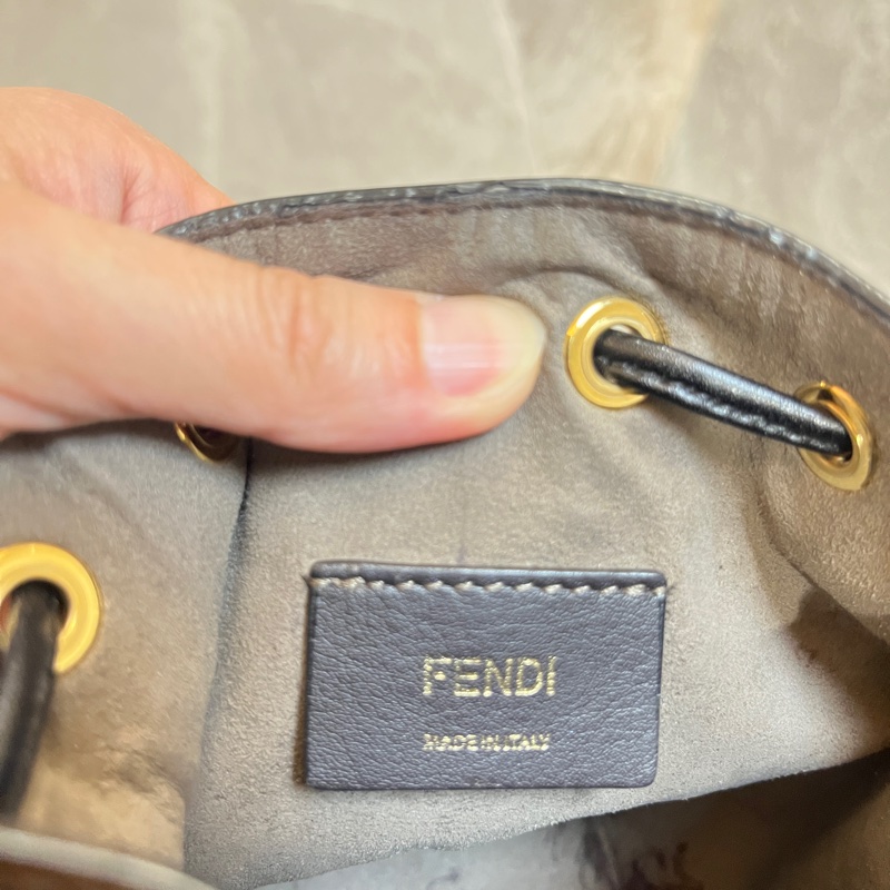 FENDI Mon Tresor 芬迪迷你水桶手提包-14
