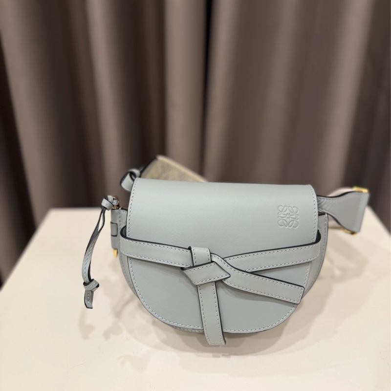 （極新美包）Loewe Gate mini馬鞍包珍珠灰-0