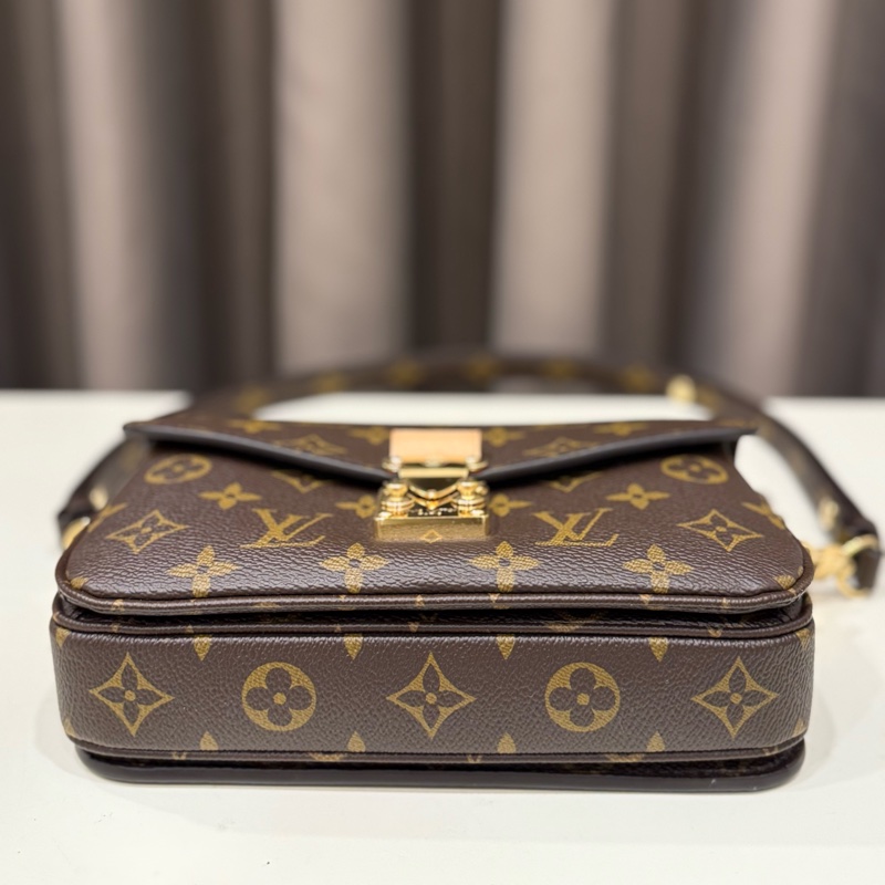 （極新甜價）Louis vuitton路易威登LV 老花鏈條小郵差包-5