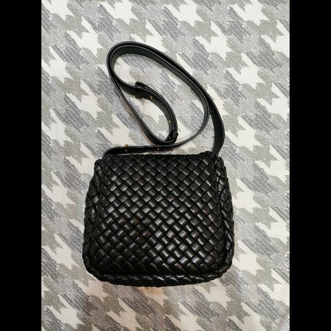 Bottega veneta cobble 小號 bv