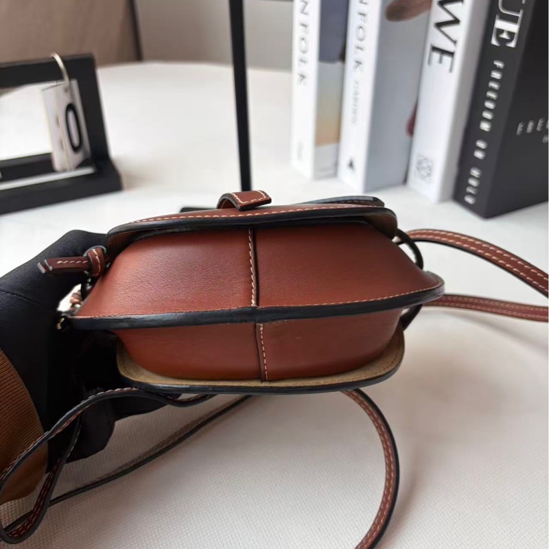 LOEWE 羅意威 Gate mini焦糖色馬鞍包 尺寸15*12.5*8🈚附件-1