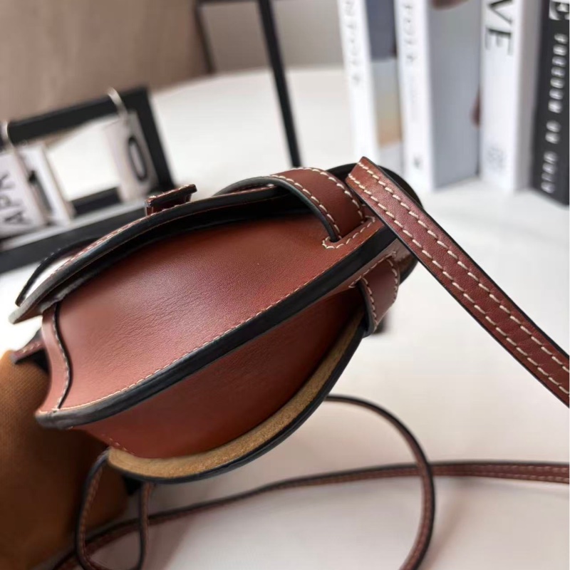 LOEWE 羅意威 Gate mini焦糖色馬鞍包 尺寸15*12.5*8🈚附件-2