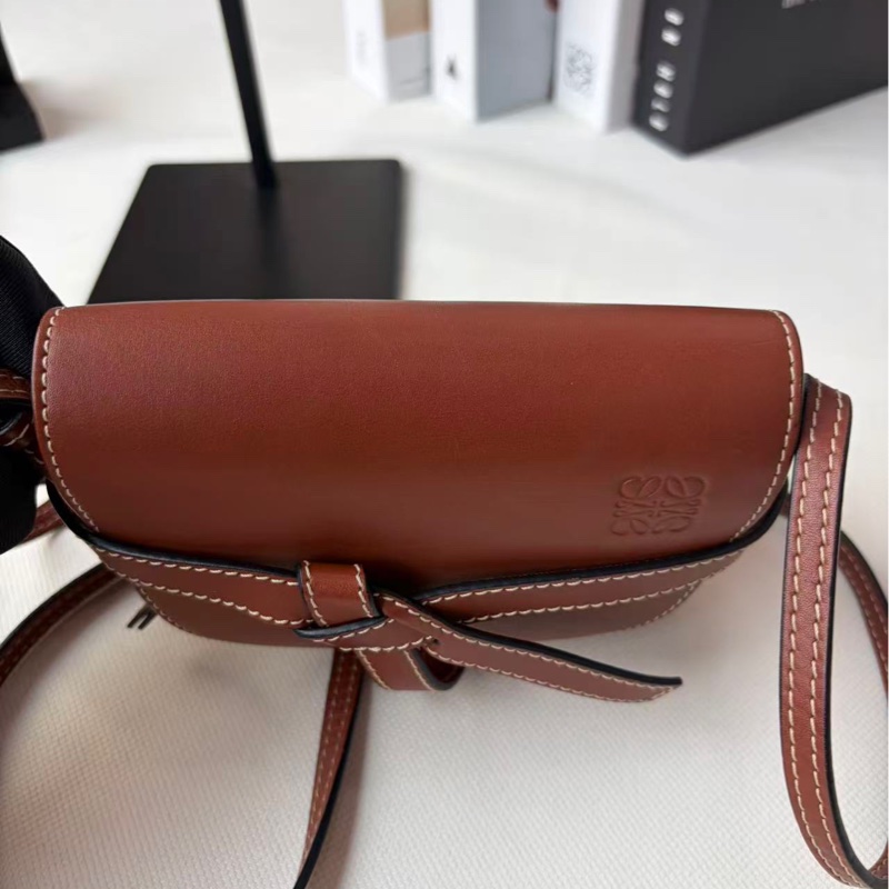 LOEWE 羅意威 Gate mini焦糖色馬鞍包 尺寸15*12.5*8🈚附件-4