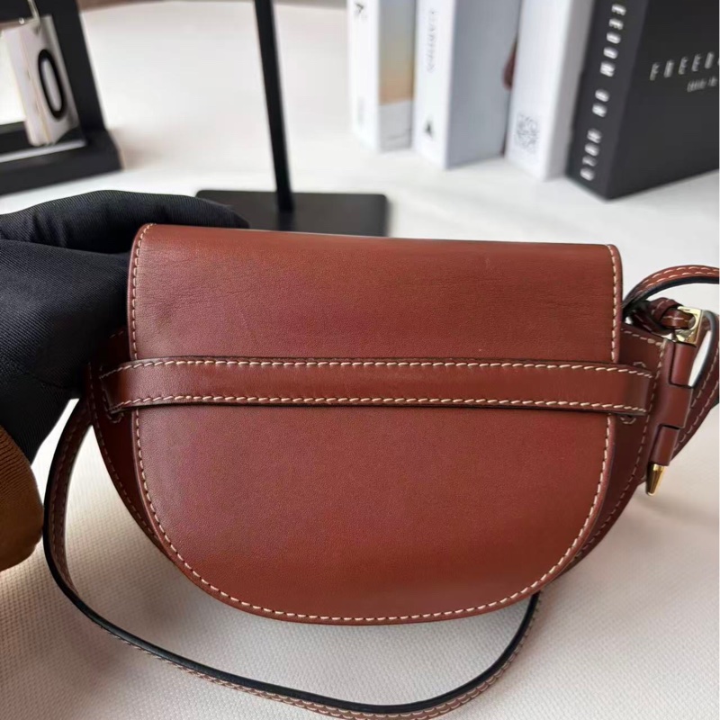 LOEWE 羅意威 Gate mini焦糖色馬鞍包 尺寸15*12.5*8🈚附件-5