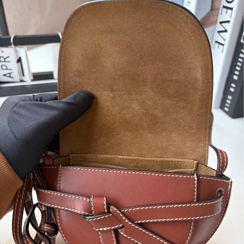 LOEWE 羅意威 Gate mini焦糖色馬鞍包 尺寸15*12.5*8🈚附件-7