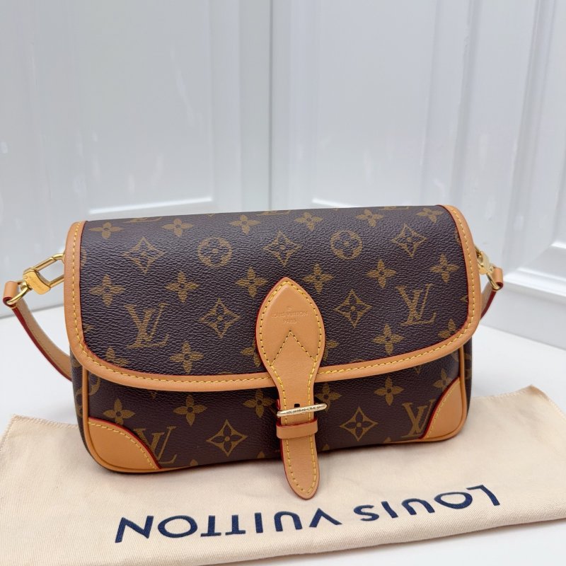 芯片款 路易威登/Louis Vuitton Diane法棍包 米黑肩带-5