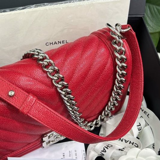 香奈兒/Chanel 深紅色荔枝紋牛皮V紋leboy中號鏈條包-9