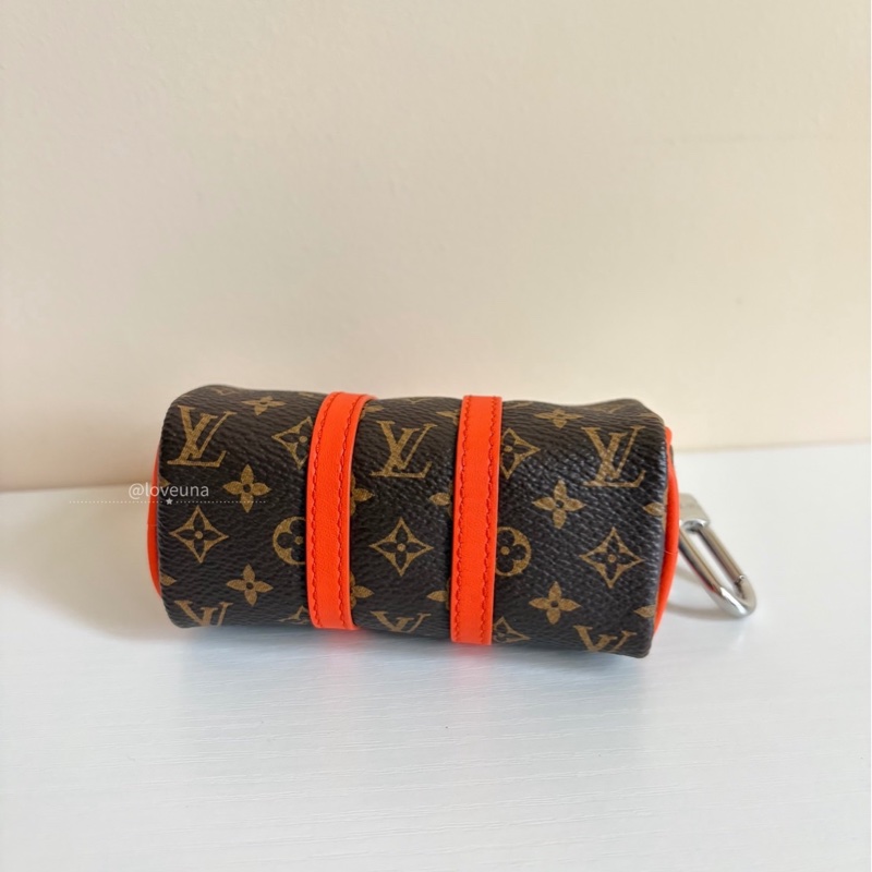 ❣️【A級-95成新】 LV 迷你枕頭包掛飾-5