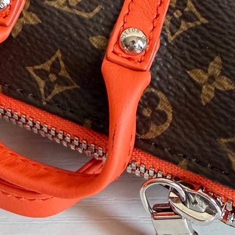 ❣️【A級-95成新】 LV 迷你枕頭包掛飾-7