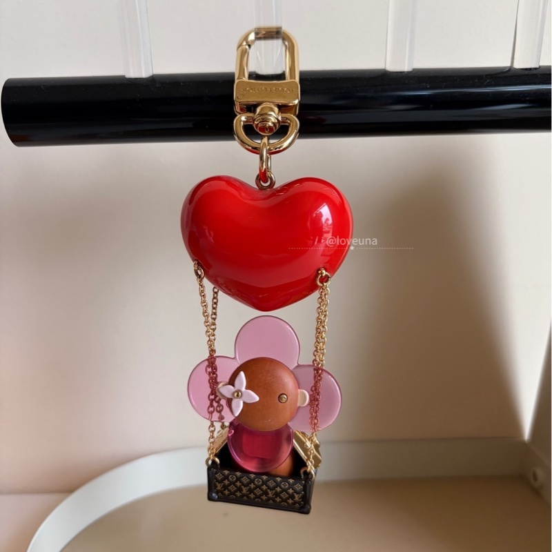 ❣️【NS級-全新閒置品】 LV 愛心熱氣球Vivienne掛飾-0