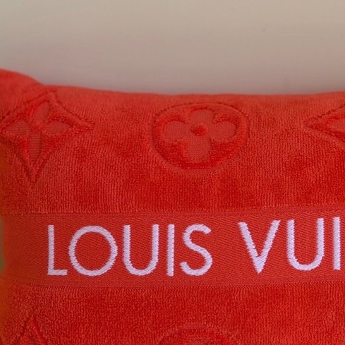 ❣️【NS級-全新閒置品】 LV橘紅長抱枕-4