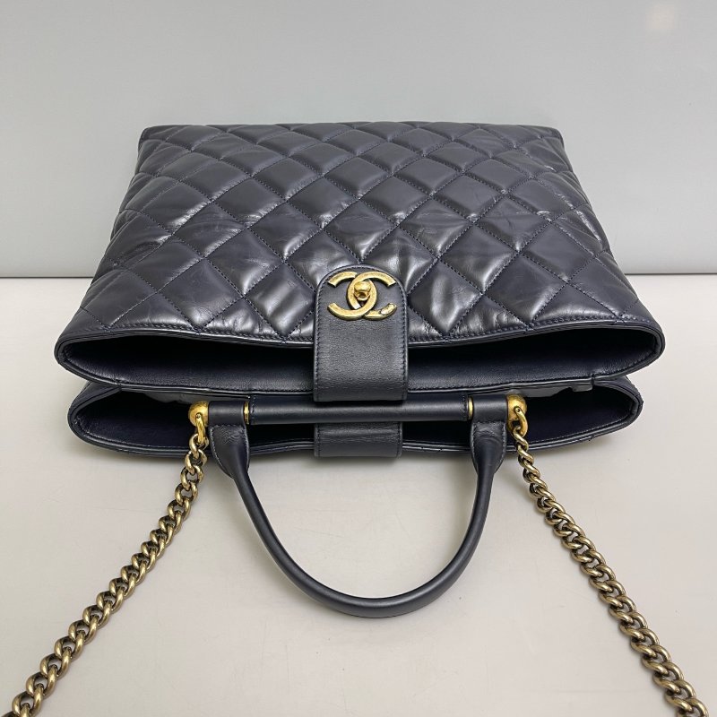 香奈兒/Chanel 孟買繫列 深藍油蠟牛皮金扣Tote-4