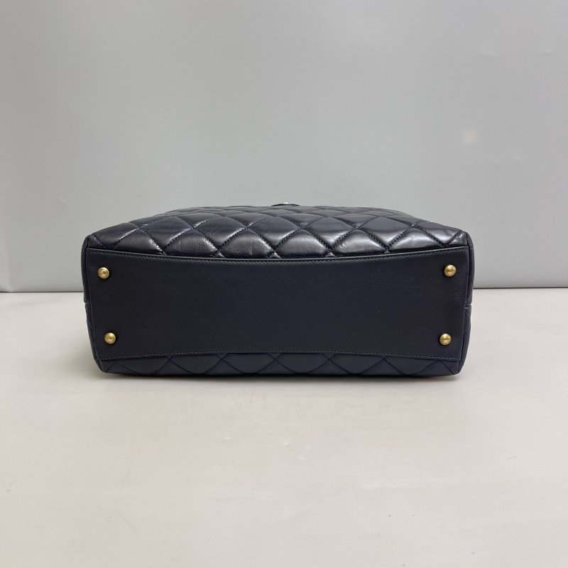 香奈兒/Chanel 孟買繫列 深藍油蠟牛皮金扣Tote-8