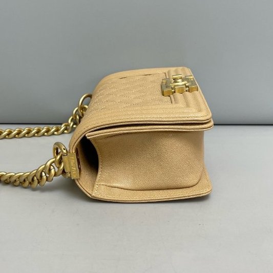 香奈兒/Chanel Leboy小號牛皮荔枝紋金扣奶茶色包-3