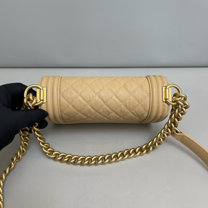 香奈兒/Chanel Leboy小號牛皮荔枝紋金扣奶茶色包-4