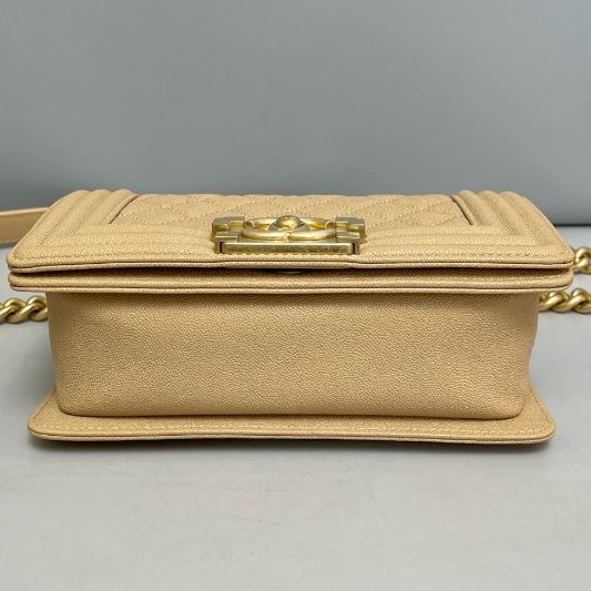 香奈兒/Chanel Leboy小號牛皮荔枝紋金扣奶茶色包-8