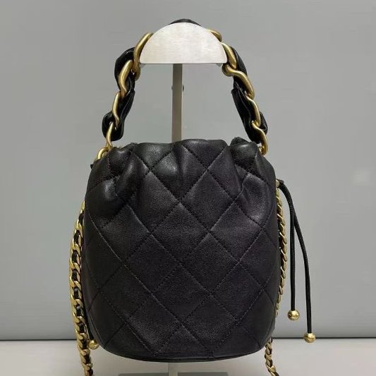 香奈兒/Chanel 黑金全皮菱格抽繩粗鏈條水桶包-1
