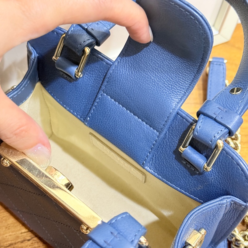 低於專櫃半價🫶🏻9新✨穿牛仔非常好看的香奈兒包💙CHANEL 18公分 有精緻感的把手 經典優雅菱格紋 有個性的包型-36