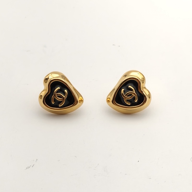 CHANEL 合金25A黑桃愛心耳釘-1