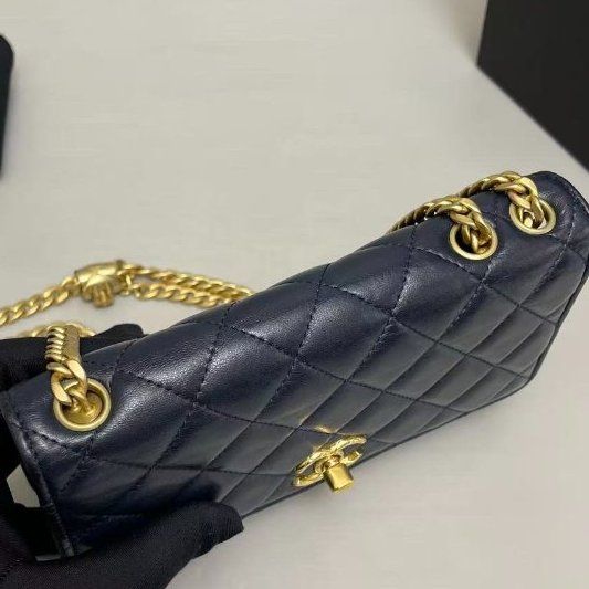 芯片款 香奈兒/Chanel 深藍色全皮菱格金柱woc鏈條包-4