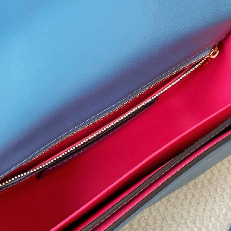 LV Pont9 藍色全皮郵差包23*16  9新 配件塵袋-3