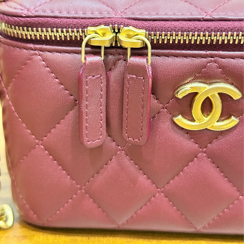 低於專櫃半價🫶🏻未使用95新✨香奈兒 山茶花調節扣 晶片款 長盒子 很美♥️-31