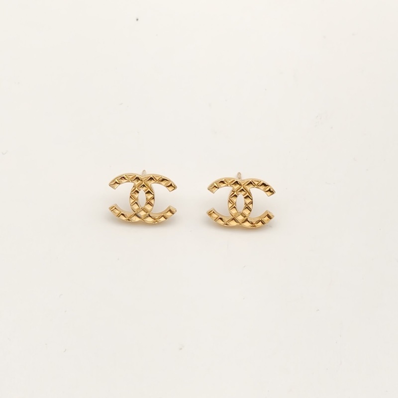 CHANEL 合金24P經典菱格紋雙C耳環-1