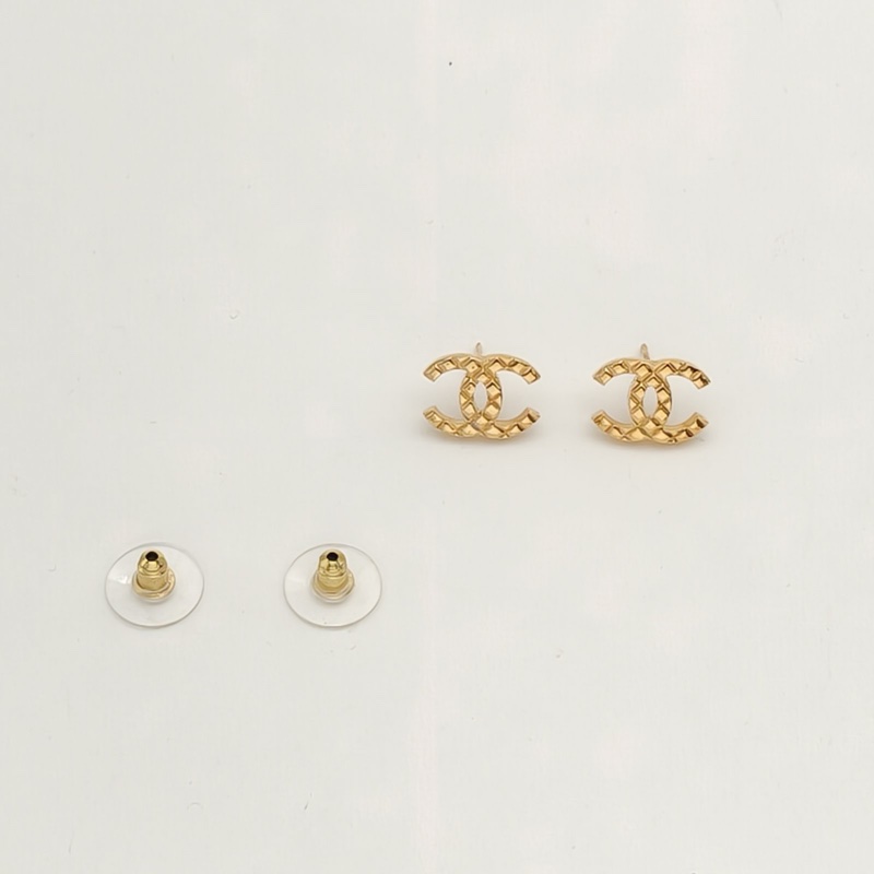 CHANEL 合金24P經典菱格紋雙C耳環-4