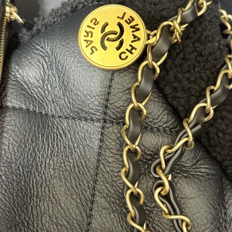 省下快十萬🫣香奈兒 黑色22包 小號 買不到的黑色泰迪熊羔羊絨 毛毛包-3