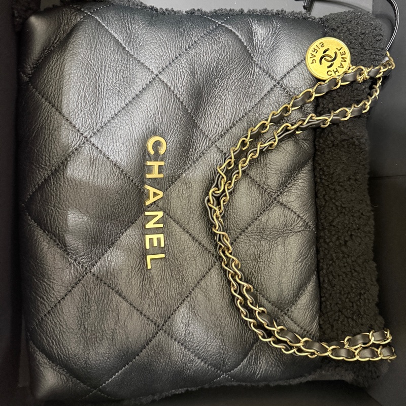 省下快十萬🫣香奈兒 黑色22包 小號 買不到的黑色泰迪熊羔羊絨 毛毛包-4