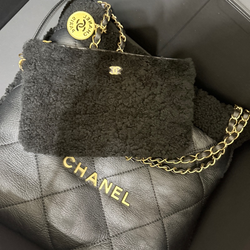 省下快十萬🫣香奈兒 黑色22包 小號 買不到的黑色泰迪熊羔羊絨 毛毛包-7
