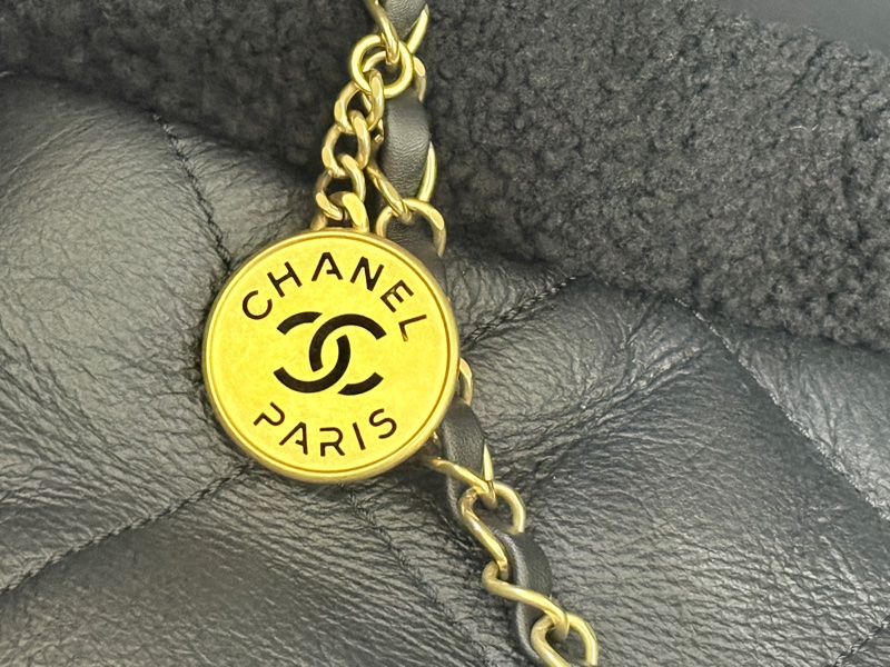 省下快十萬🫣香奈兒 黑色22包 小號 買不到的黑色泰迪熊羔羊絨 毛毛包-16