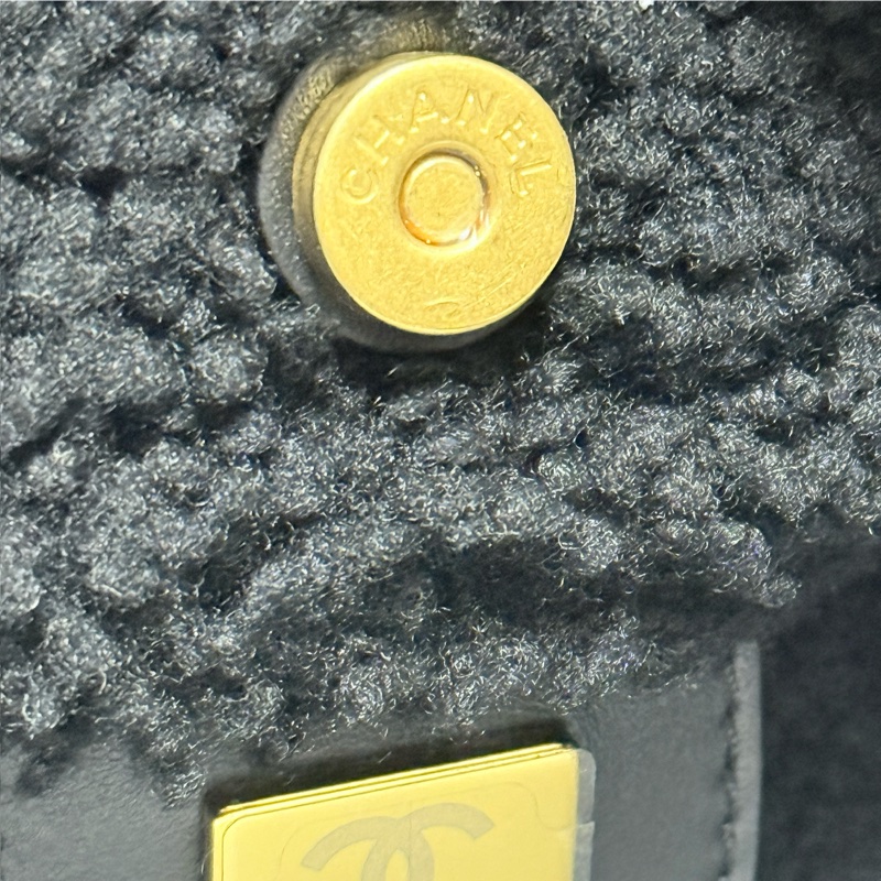 省下快十萬🫣香奈兒 黑色22包 小號 買不到的黑色泰迪熊羔羊絨 毛毛包-20
