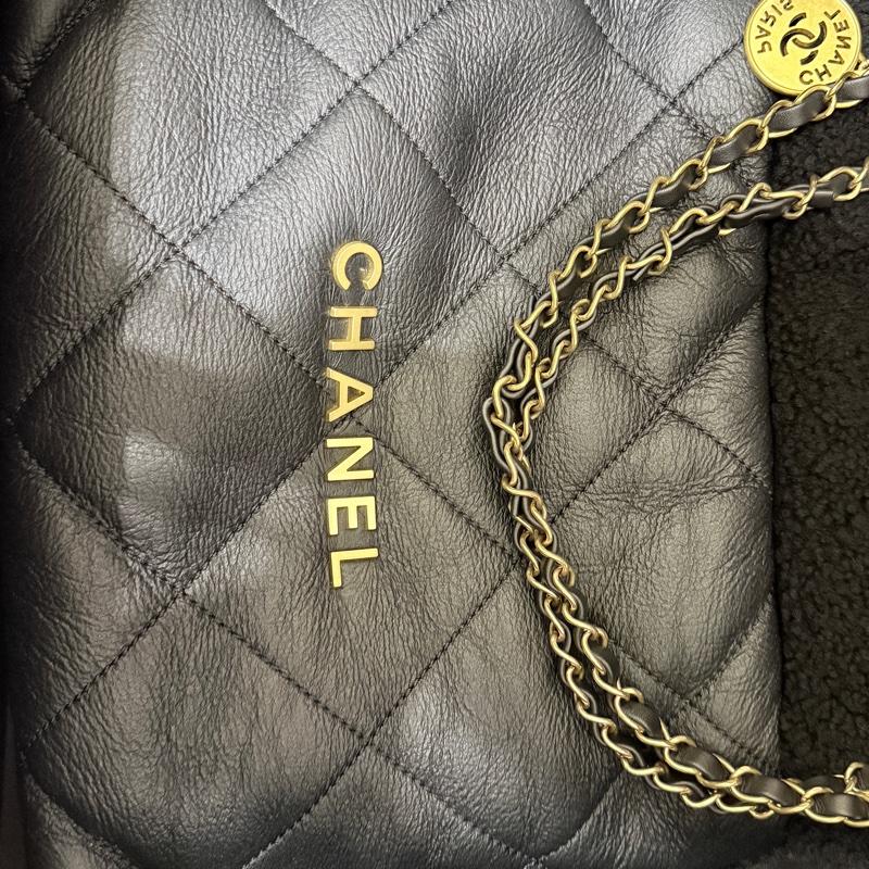 省下快十萬🫣香奈兒 黑色22包 小號 買不到的黑色泰迪熊羔羊絨 毛毛包-25