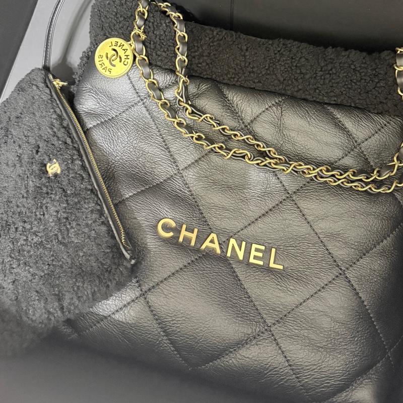 省下快十萬🫣香奈兒 黑色22包 小號 買不到的黑色泰迪熊羔羊絨 毛毛包-28