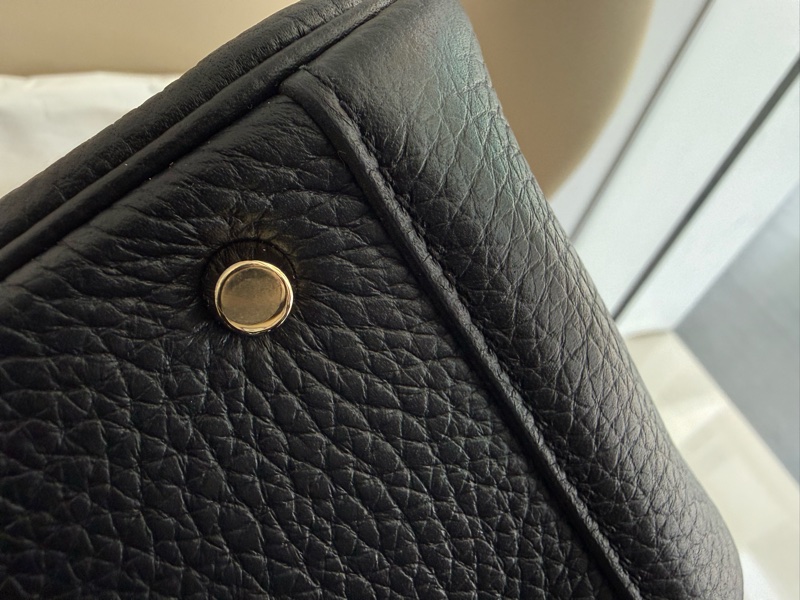 全新HERMES黑色金釦mini lindy 一代斜背包-7