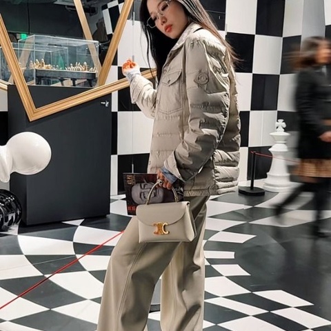 CELINE TEENNINO金扣手提肩背斜背包20*14*8 95新 配件盒子塵袋吊牌卡冊購證