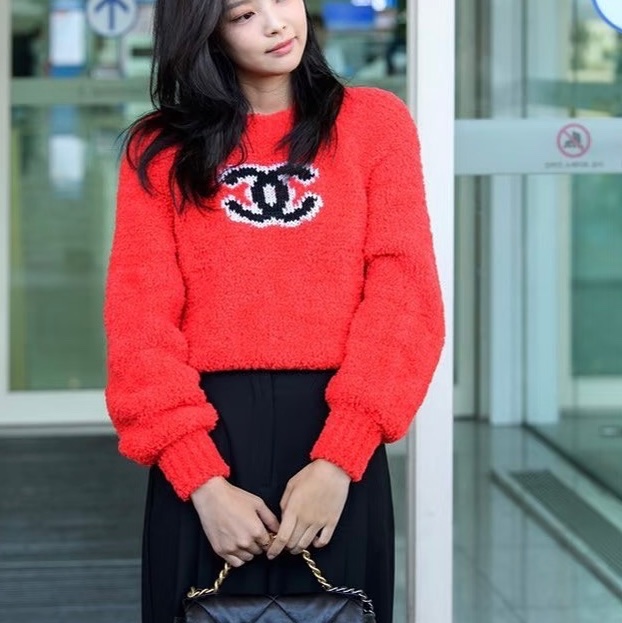 閒置新CHANEL黑色 19 Flap Bag 小號 小羊皮 霧金銀練26公分AS1160-13