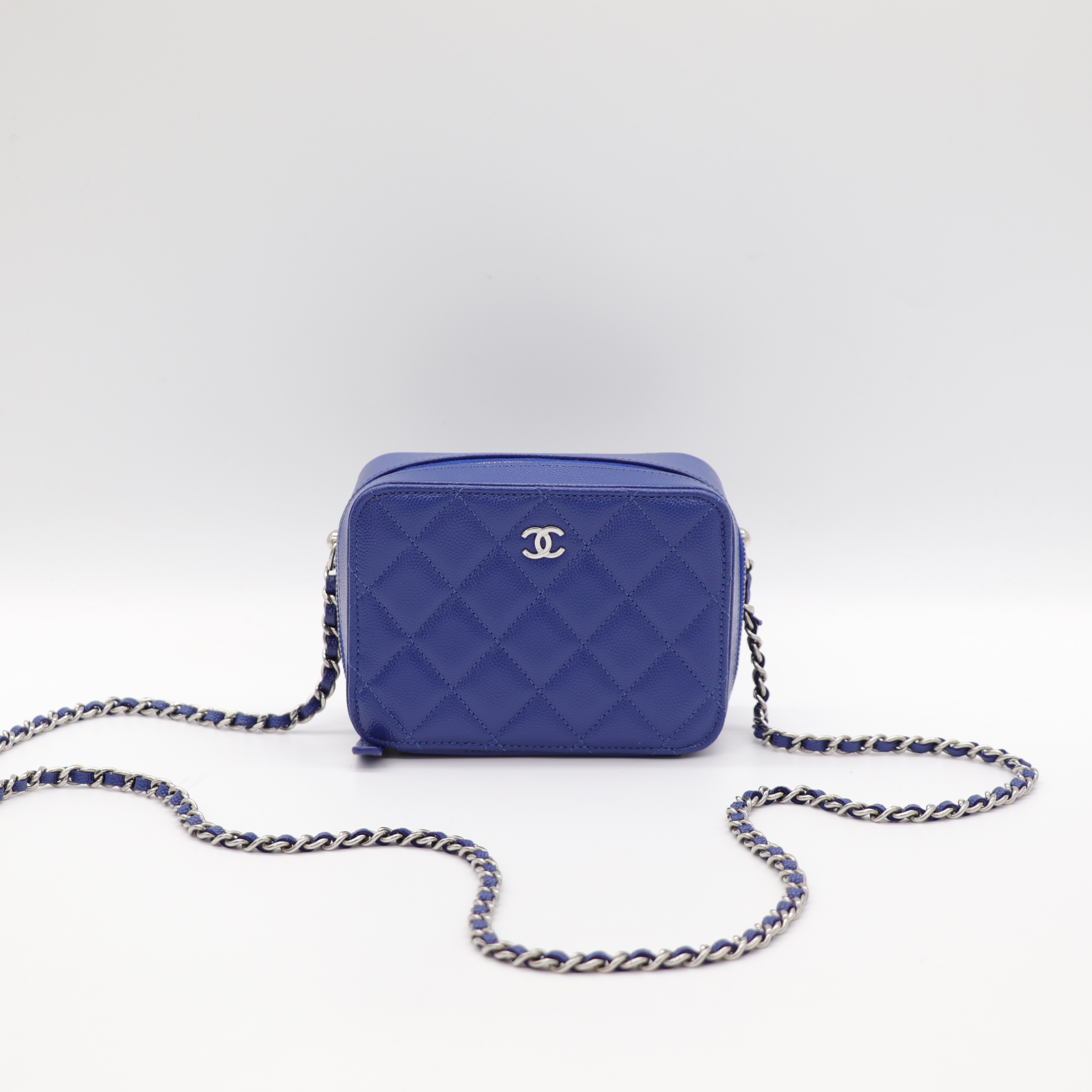 CHANEL 寶藍色牛皮 斜背包-1