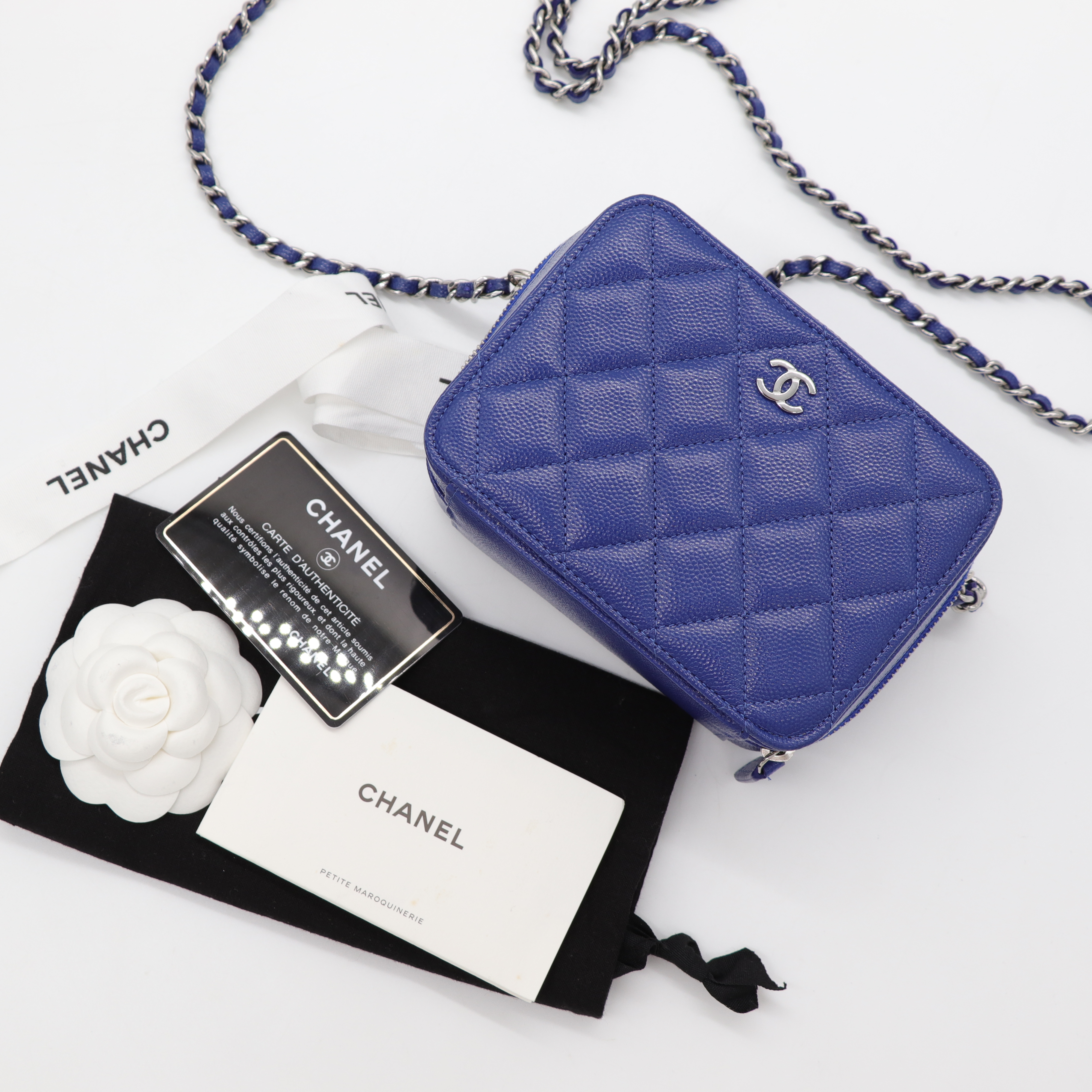 CHANEL 寶藍色牛皮 斜背包-11