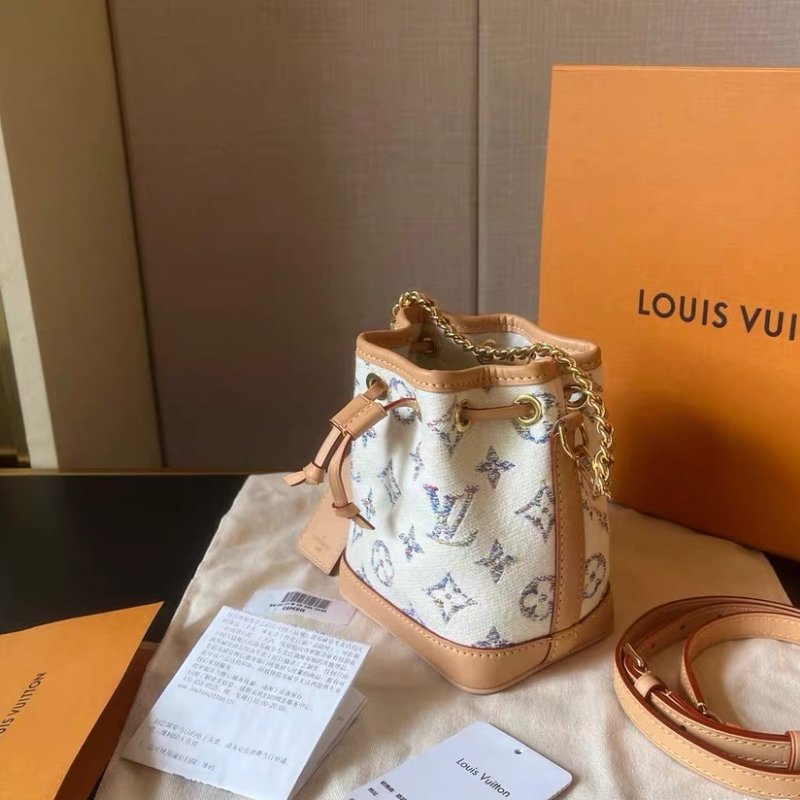 LV 限定款NOE Nano Nautical航海系列  抽繩小水桶 芯片款 帆布配皮 新配色夢幻紫刺繡logo 16*13*10cm  99新配件塵袋 肩帶 盒子 購證-3